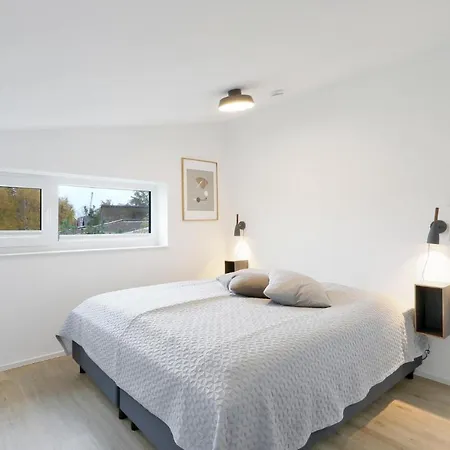 Cozy In Lembruch-duemmer With Sauna Feriehus